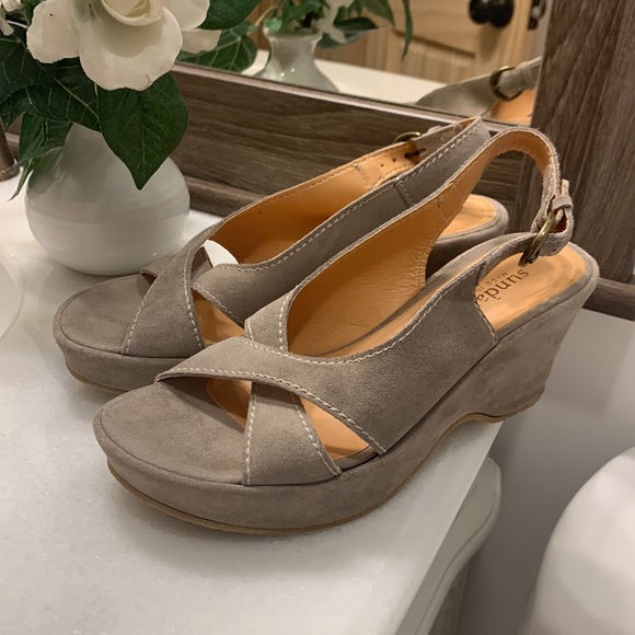 Sundance Shoes - Sundance Sued Platform Wedge Heel | Size 38 / 7 | Like New | Made in Italy
